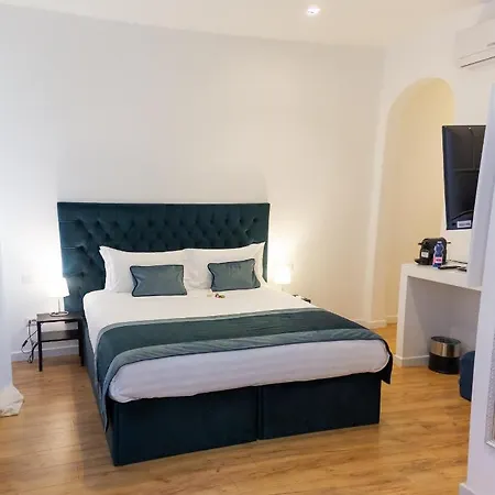 At Vatican Apartment&rooms Guest house