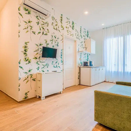 At Vatican Apartment&rooms Gasthuis 4*