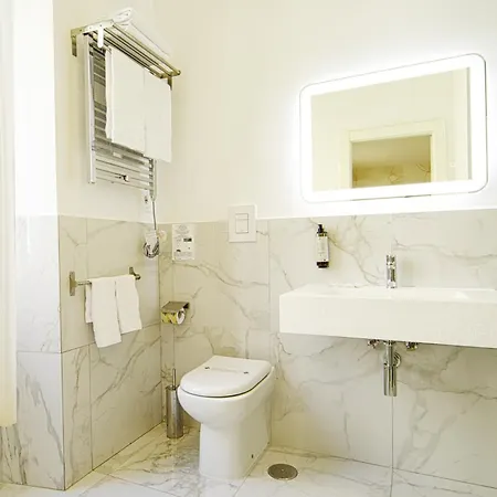 At Vatican Apartment&rooms 4*