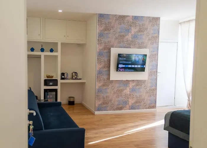 At Vatican Apartment&rooms 게스트하우스 4*